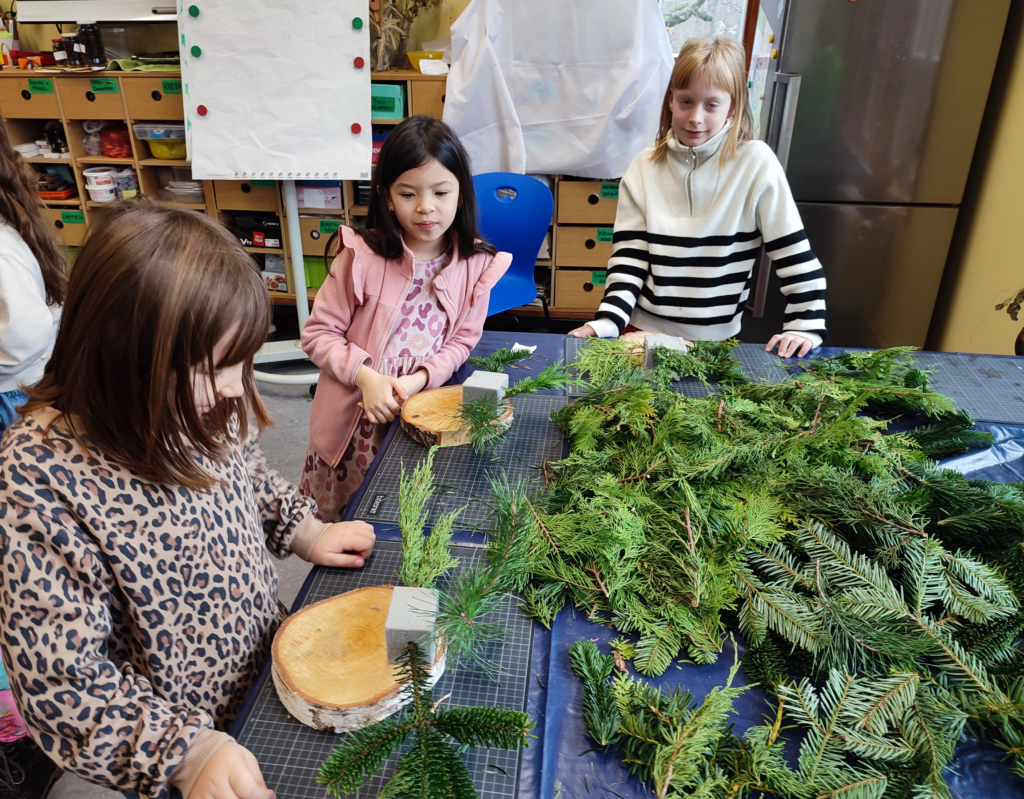 🎄 Fleißige Hände gestalten wunderschöne Adventsgestecke