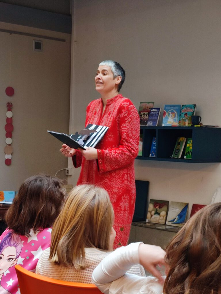 Winterliche Märchenstunde in der Philipp-Schaeffer-Bibliothek